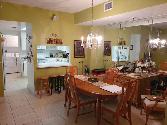 Chandelier, Dining room, Interior, Pendant Lights