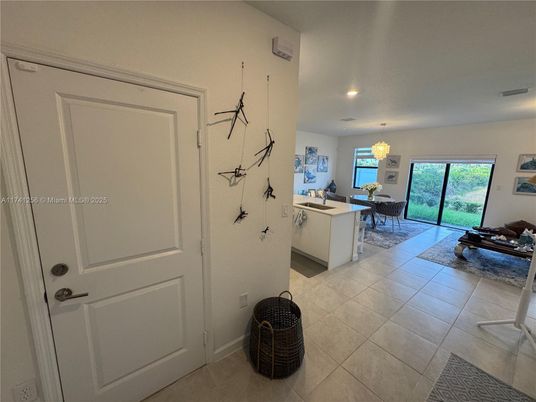 Chandelier, Dining room, Interior, Recessed Lighting