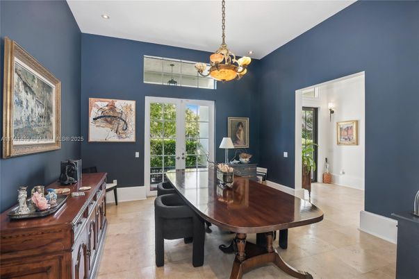 Chandelier, Dining room, Interior, Recessed Lighting