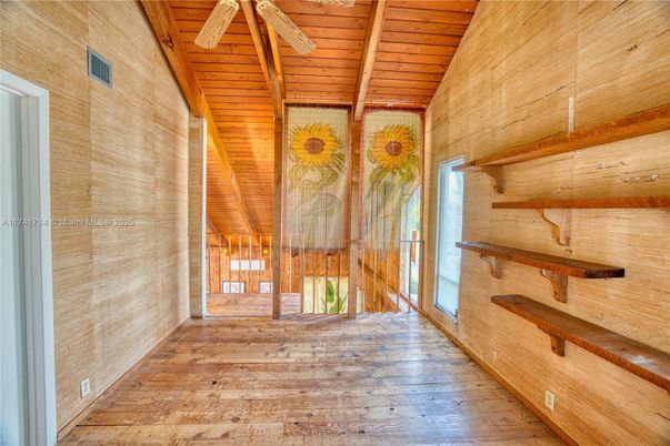 Empty room, Interior, Wooden Beams, Wooden Ceilings, Wood Texture Flooring, Wooden Walls