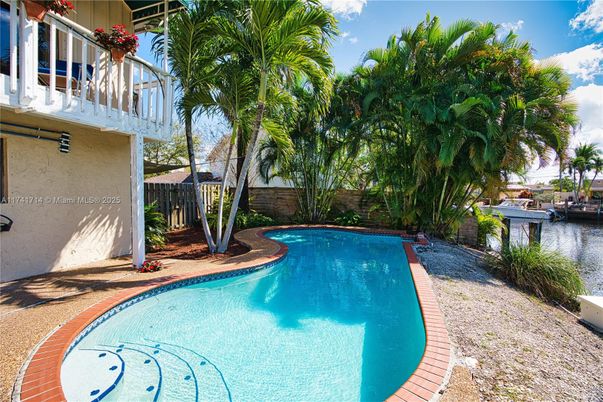 Exterior, Pool, Water