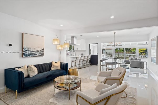 Dining room, Interior, Kitchen, Living room, Pendant Lights, Recessed Lighting