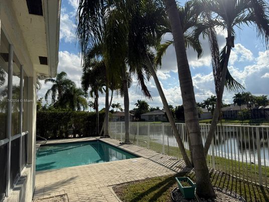 Exterior, Lake, Pool