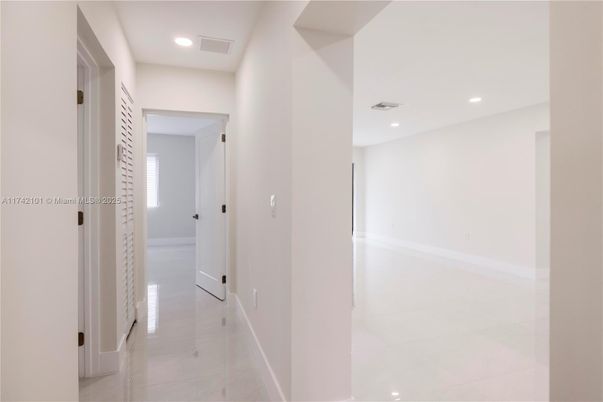 Interior, Recessed Lighting