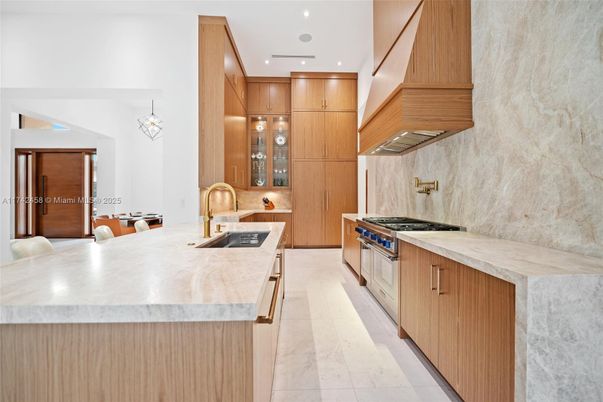 Chandelier, Interior, Kitchen, Pendant Lights, Recessed Lighting, Stainless Steel Appliances