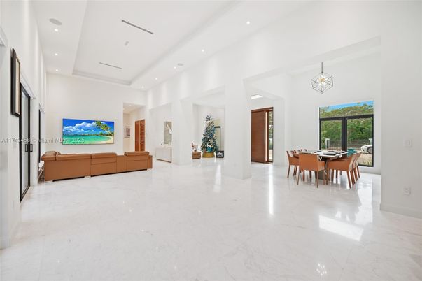 Dining room, Interior, Living room, Marble, Pendant Lights, Recessed Lighting