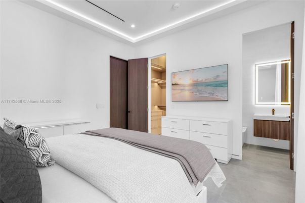 Bedroom, Interior, Recessed Lighting
