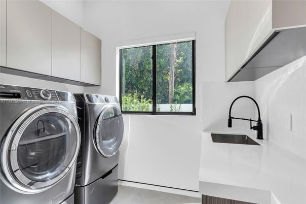 Interior, Washer