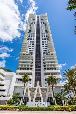 Exterior, Facade, Condo Building