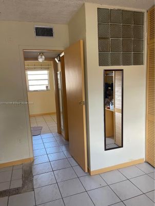 Elevator, Interior