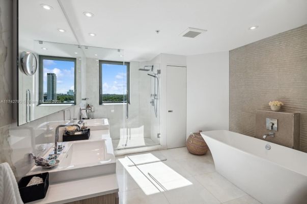 Bathroom, Dual Sink Vanities, Free Standing Baths, Glass Shower, Interior, Recessed Lighting