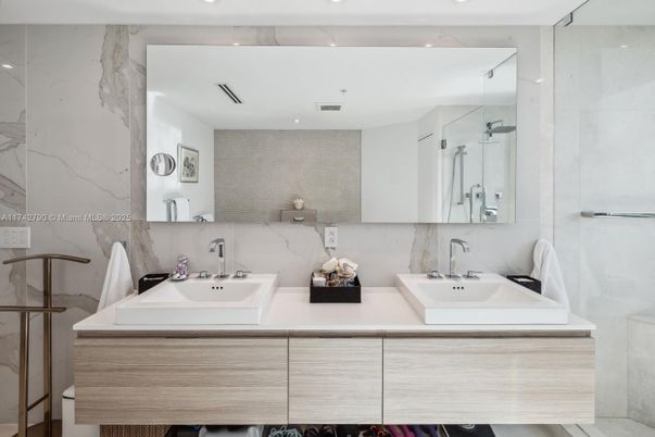 Bathroom, Dual Sink Vanities, Interior, Marble Walls, Recessed Lighting