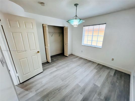 Empty room, Interior, Pendant Lights, Wood Texture Flooring