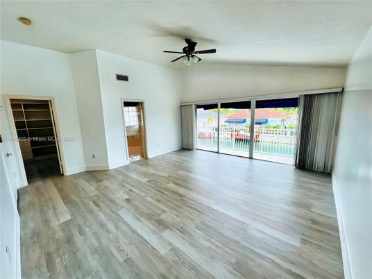 Empty room, Interior, Wood Texture Flooring