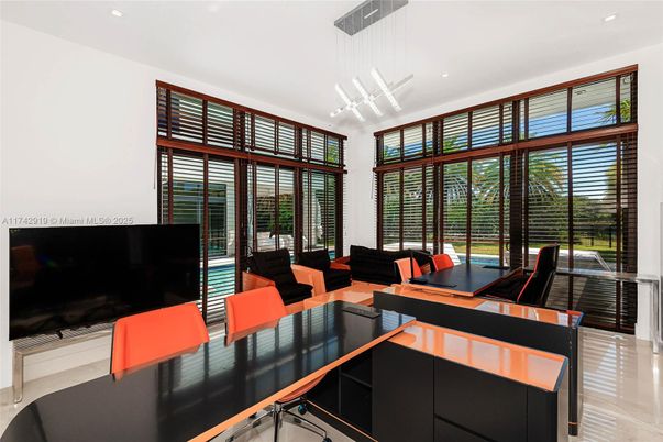 Dining room, Interior, Pendant Lights, Recessed Lighting