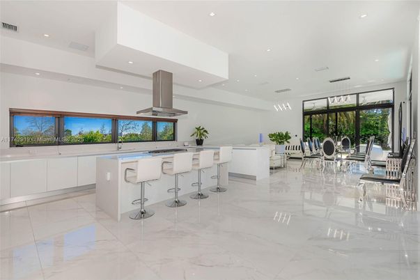 Dining room, Interior, Kitchen, Marble, Pendant Lights, Recessed Lighting