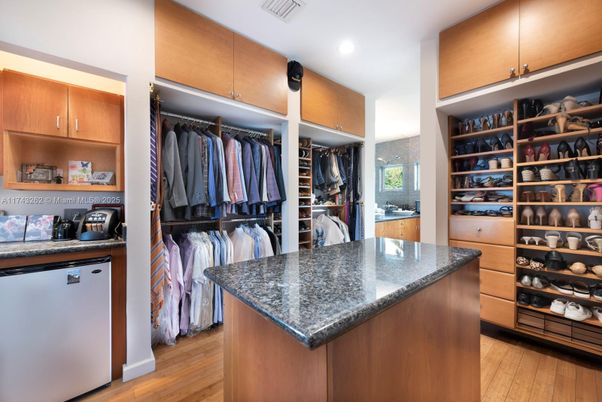 Interior, Recessed Lighting, Walk-in Closets, Wood Texture Flooring