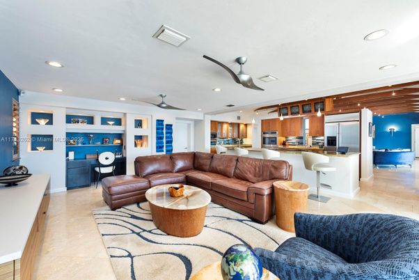 Interior, Kitchen, Living room, Recessed Lighting, Stainless Steel Appliances