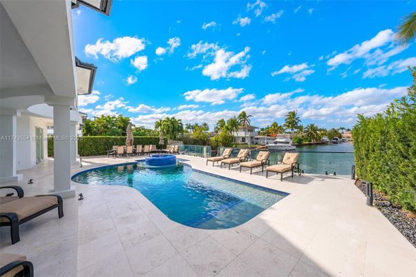 Exterior, Pool, Water