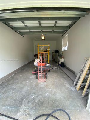 Garage, Interior