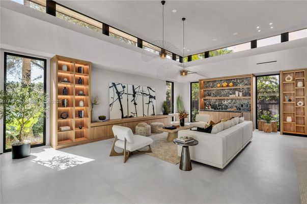 Interior, Living room, Pendant Lights, Recessed Lighting