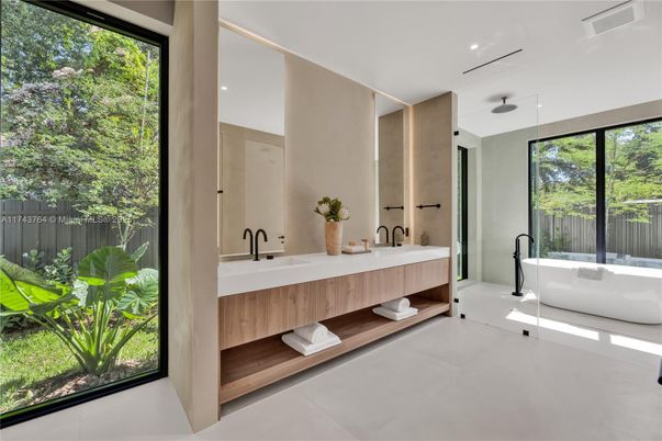 Bathroom, Dual Sink Vanities, Free Standing Baths, Interior, Recessed Lighting