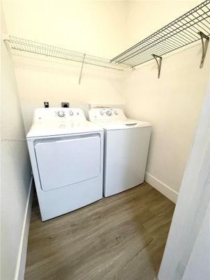 Interior, Utility Closets, Washer, Wood Texture Flooring