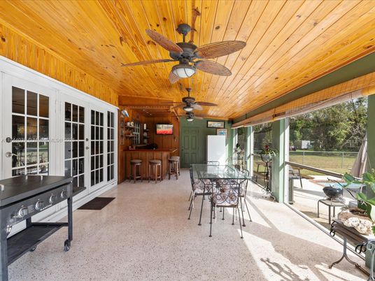 Dining room, Interior, Sun Room, Wooden Ceilings