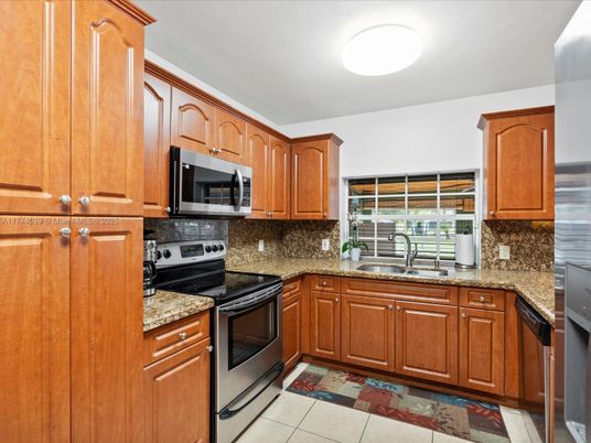Interior, Kitchen, Stainless Steel Appliances