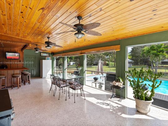 Dining room, Interior, Sun Room, Wooden Ceilings