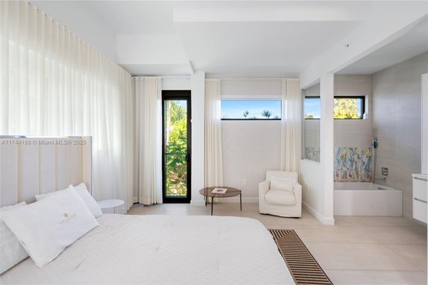 Bathroom, Bedroom, Interior
