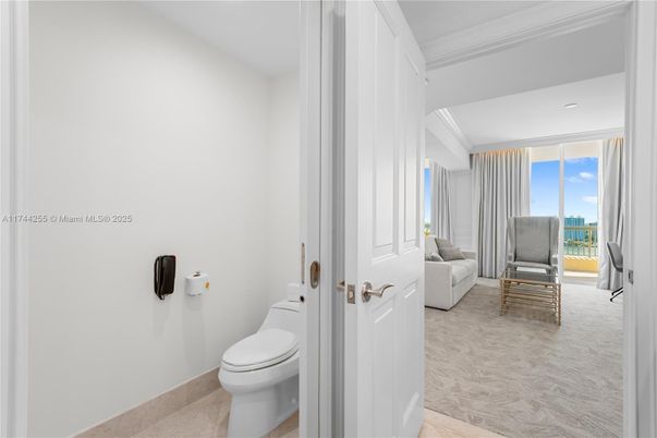 Bathroom, Interior, Recessed Lighting