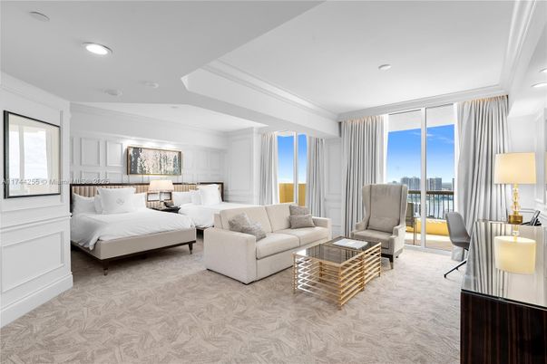 Bedroom, Interior, Living room, Recessed Lighting