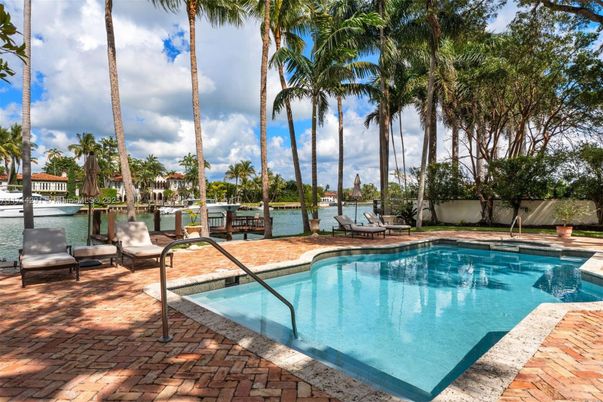 Exterior, Pool, Water