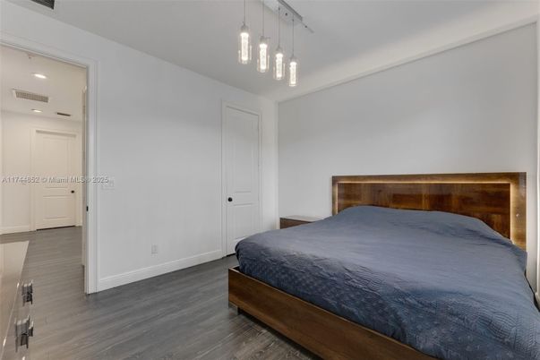 Bedroom, Interior, Pendant Lights, Recessed Lighting, Wood Texture Flooring