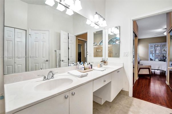 Bathroom, Bedroom, Dual Sink Vanities, Interior, Wood Texture Flooring
