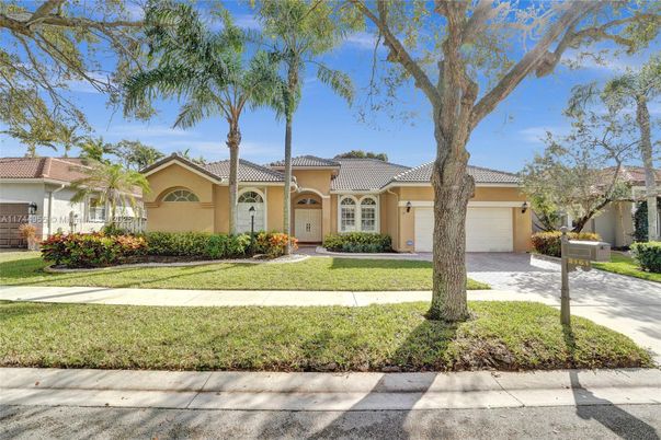 Attached, Backyard, Exterior, Facade, Mediterranean