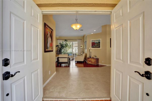 Interior, Living room, Pendant Lights, Wood Texture Flooring