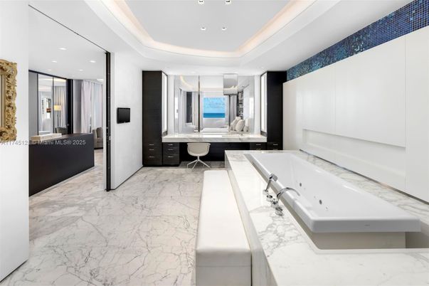 Bathroom, Interior, Marble, Recessed Lighting