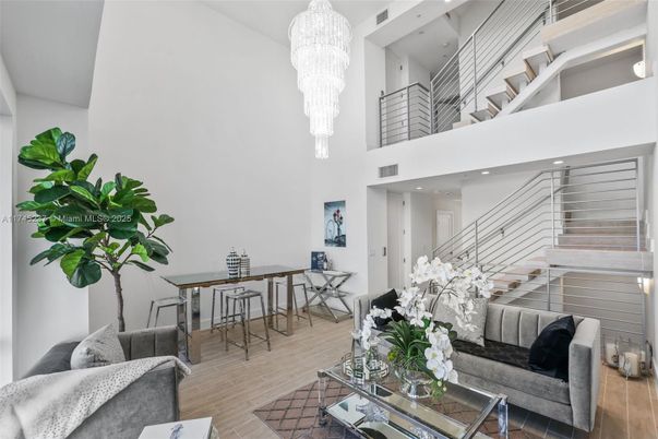 Chandelier, Dining room, Interior, Living room, Recessed Lighting, Wood Texture Flooring