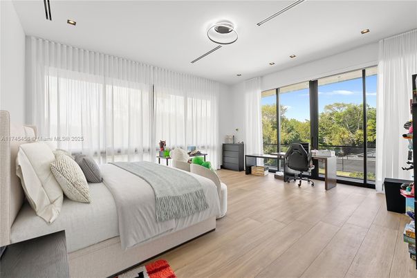 Bedroom, Home Office, Interior, Recessed Lighting, Wood Texture Flooring