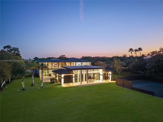 Backyard, Exterior, Tennis Courts
