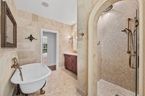 Bathroom, Free Standing Baths, Glass Shower, Interior, Recessed Lighting