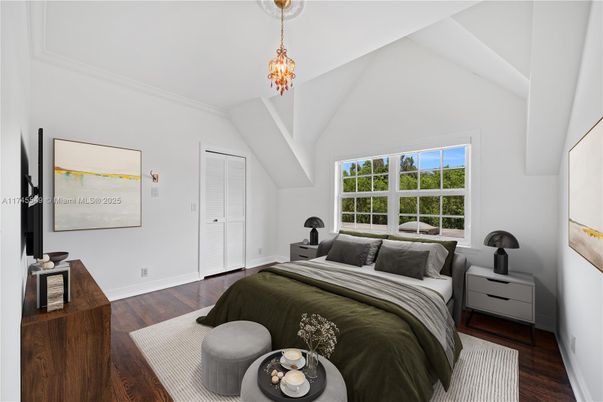 Bedroom, Interior, Pendant Lights, Wood Texture Flooring
