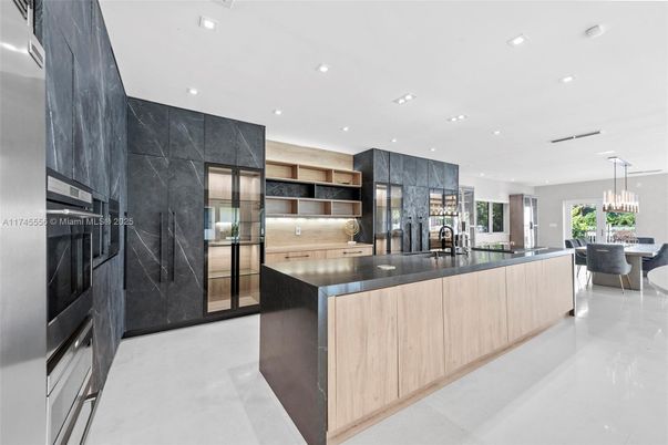 Interior, Kitchen, Pendant Lights, Recessed Lighting
