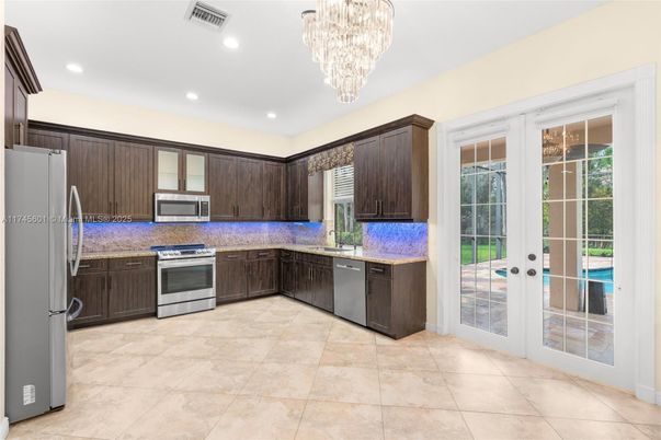 Chandelier, Interior, Kitchen, Recessed Lighting, Stainless Steel Appliances