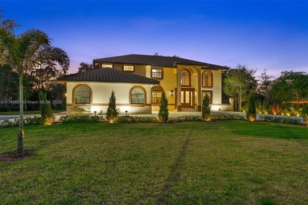 Backyard, Exterior, Facade, Mediterranean