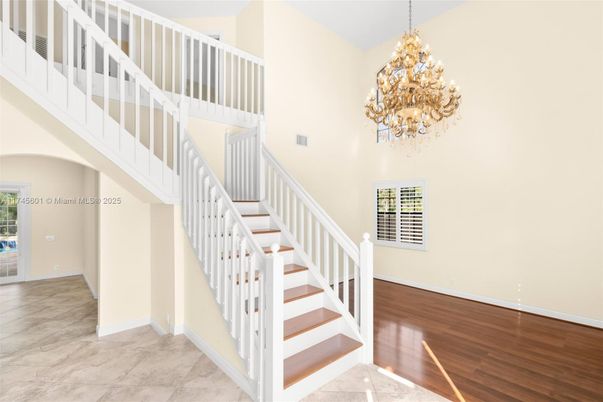 Chandelier, Interior, Wood Texture Flooring