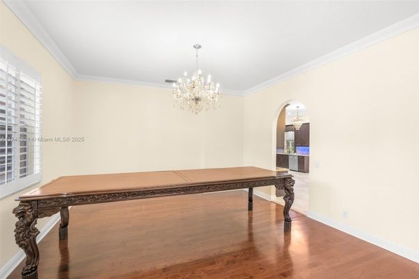 Chandelier, Interior, Wood Texture Flooring