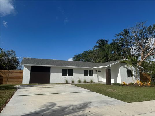 Attached, Backyard, Exterior, Facade, Ranch